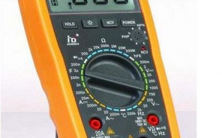 万用表测量交流电压终极实操指南（适配工业运维、家电维修、汽车电工三大场景）